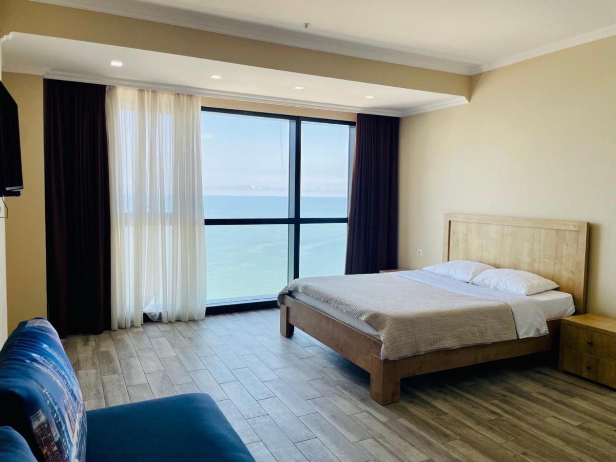 Balmaral Apart Hotel Batumi Eksteriør billede