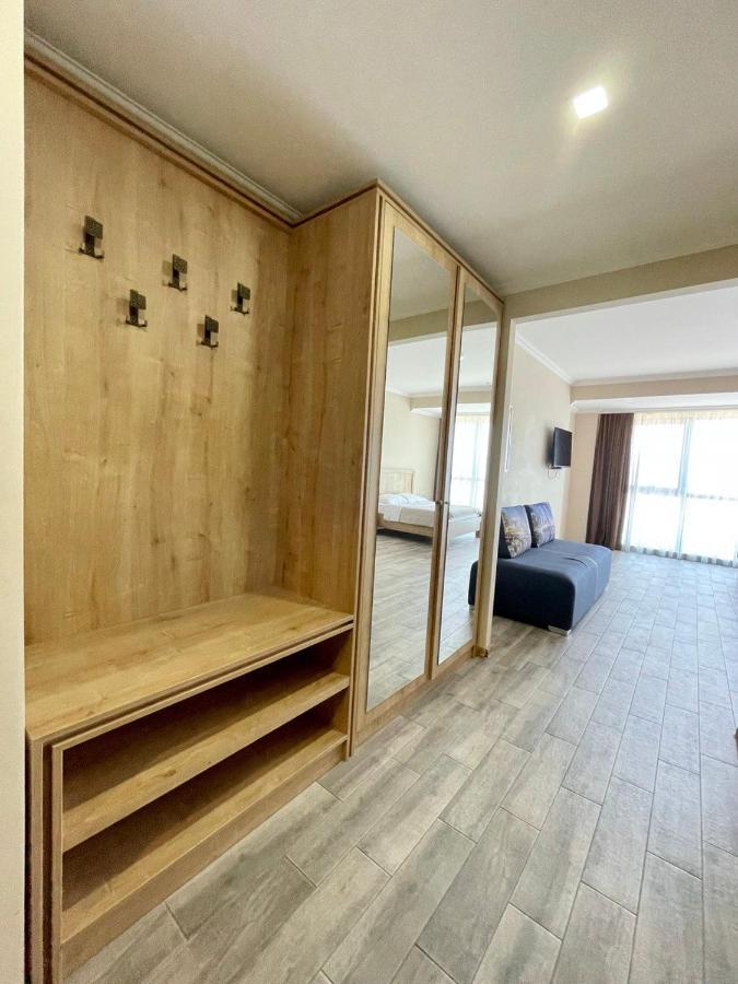 Balmaral Apart Hotel Batumi Eksteriør billede